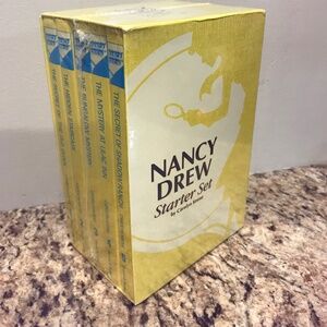 New SEALED Nancy Drew Mystery starter 5 set books